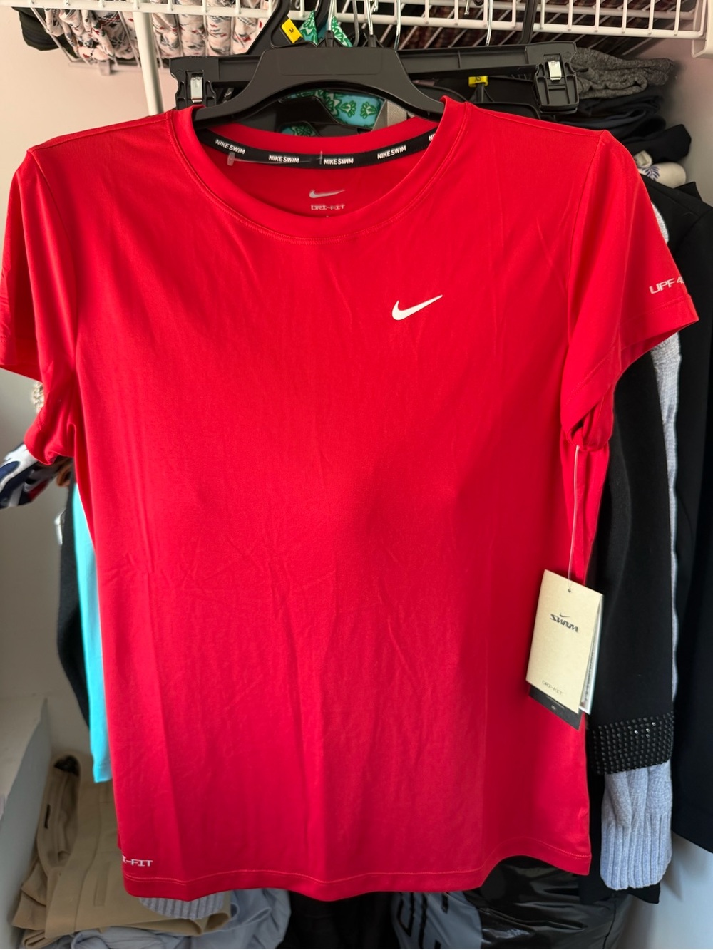 Nike Women’s Red Dri-FIT SWIM Short-Sleeve Shirt SIZE SMALL NWT